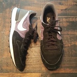 Retro Nike Internationalist